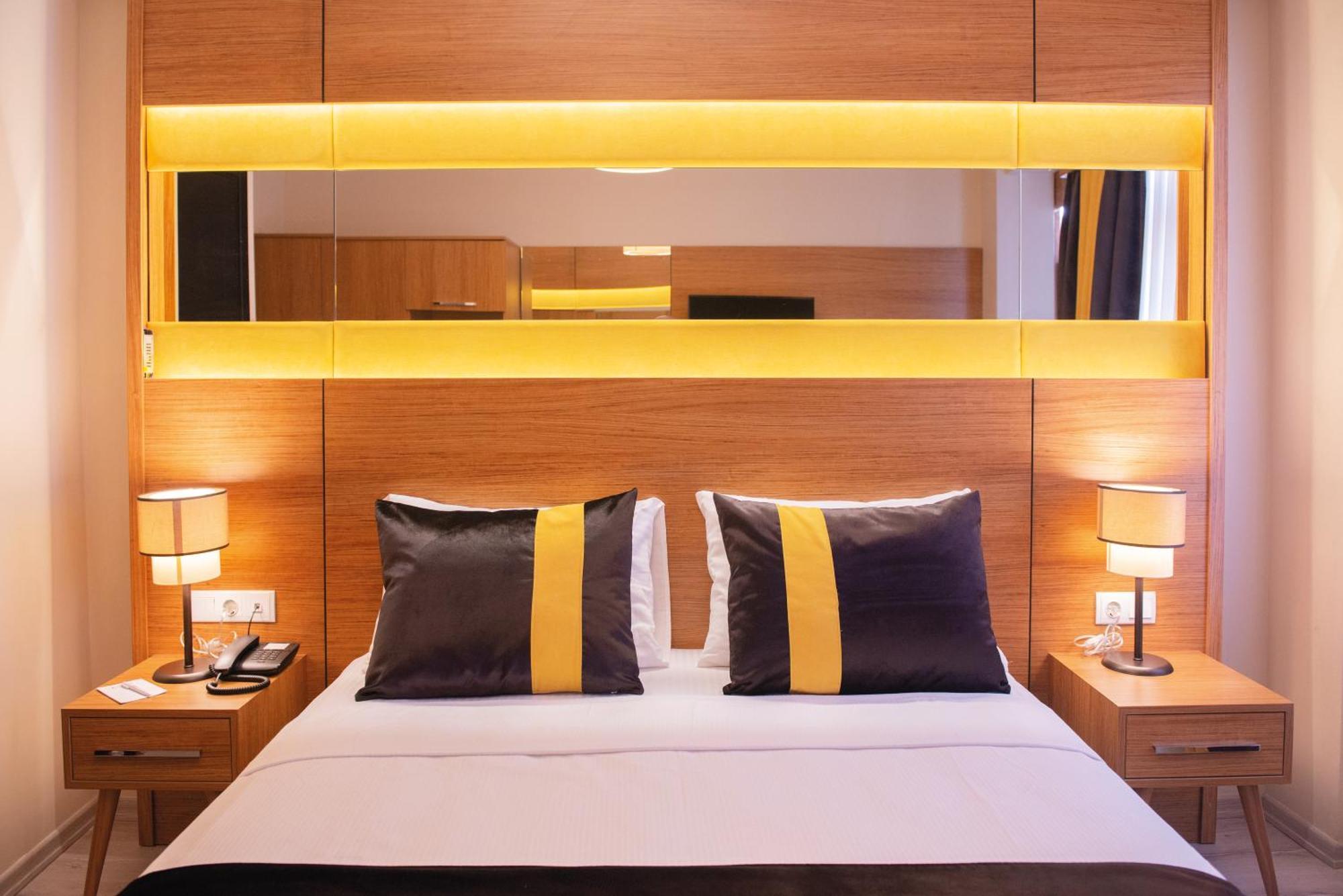 Karamans Sirkeci Suites Hotel Стамбул Екстер'єр фото