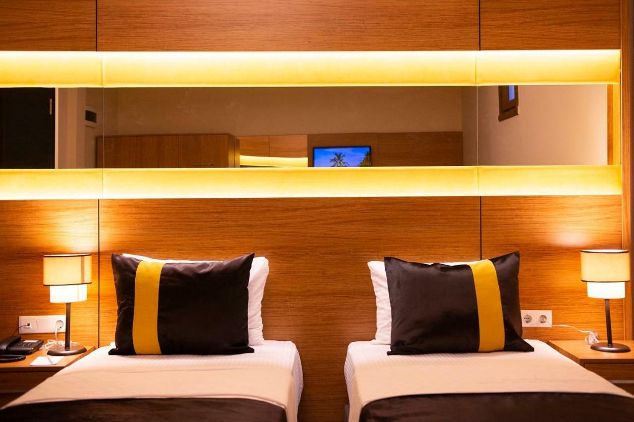 Karamans Sirkeci Suites Hotel Стамбул Екстер'єр фото
